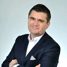 Portret prof. dr hab. Macieja Marszała, notariusza we Wrocławiu
